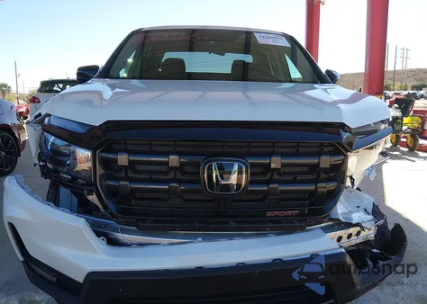 2025 Honda Ridgeline Sport z USA, uszkodzony, nr VIN 5FPYK3F11SB001880